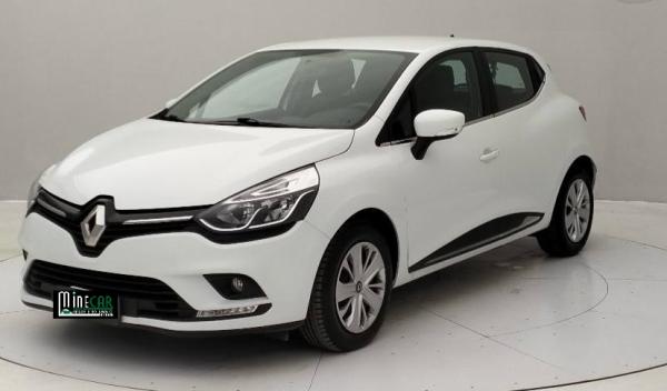 RENAULT CLIO - MANUAL